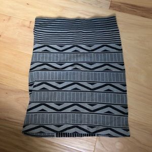 BCBG high waisted stretch skirt
